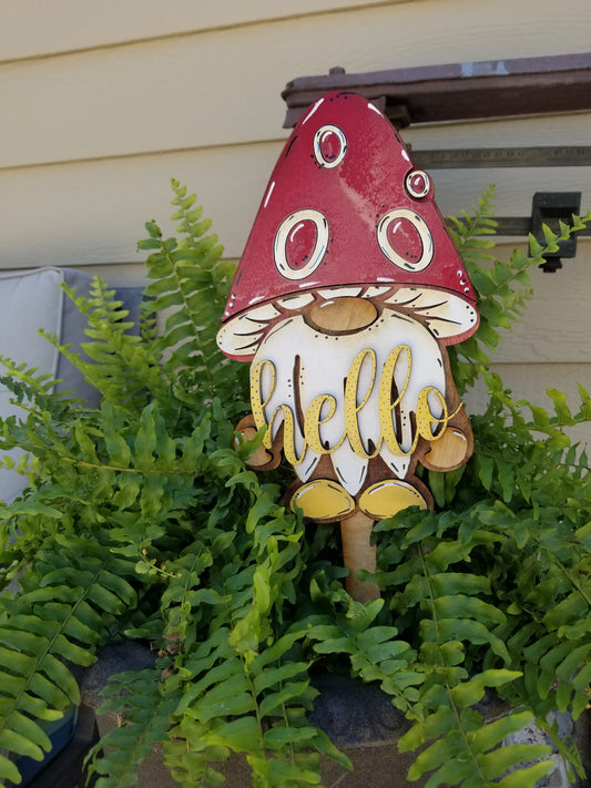 DIY Hello Gnome Door Hanger